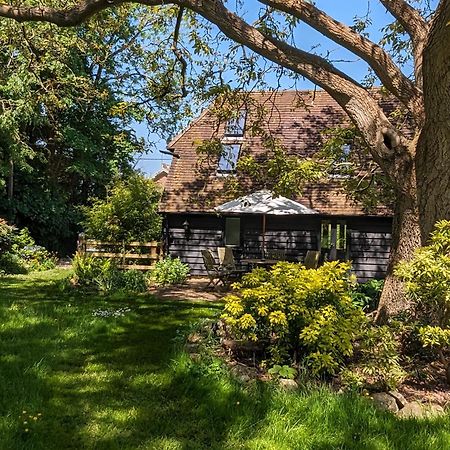 Cosy Listed Barn In Peaceful Country Village Granborough Exterior photo